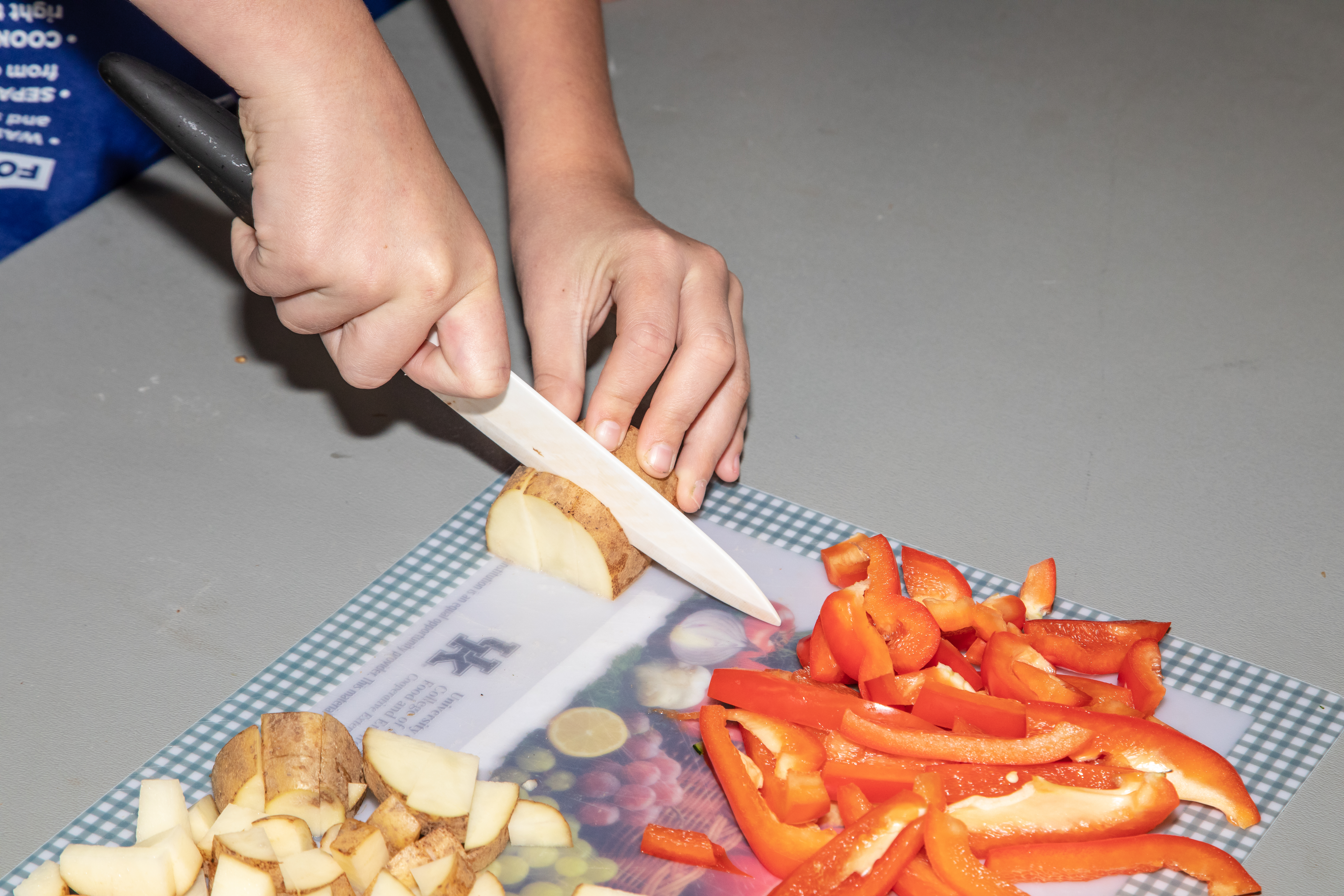 slicing food